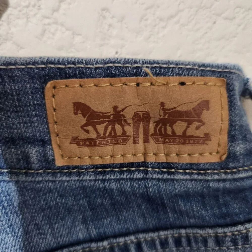 Levis Capri Pants Denim